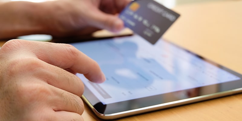 投資するお金を入金